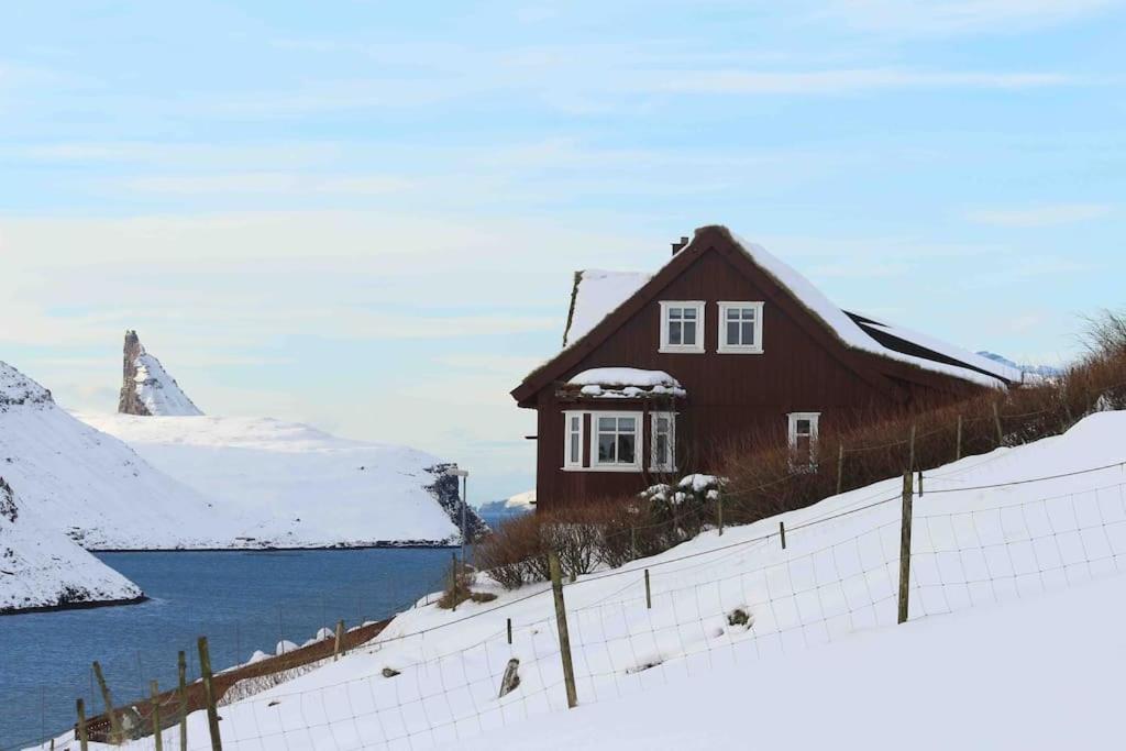Cosy Groundfloor Apartment Sørvágur Eksteriør bilde